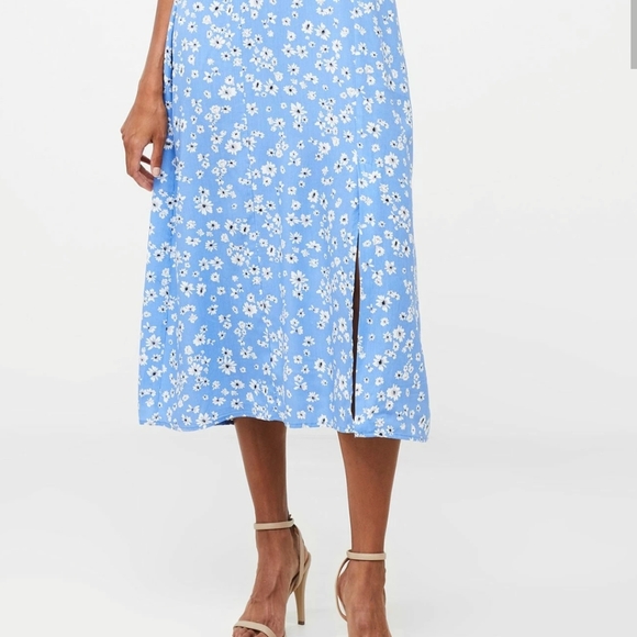 *NEW*‎ Blue Floral Midi Dress - Picture 4 of 9